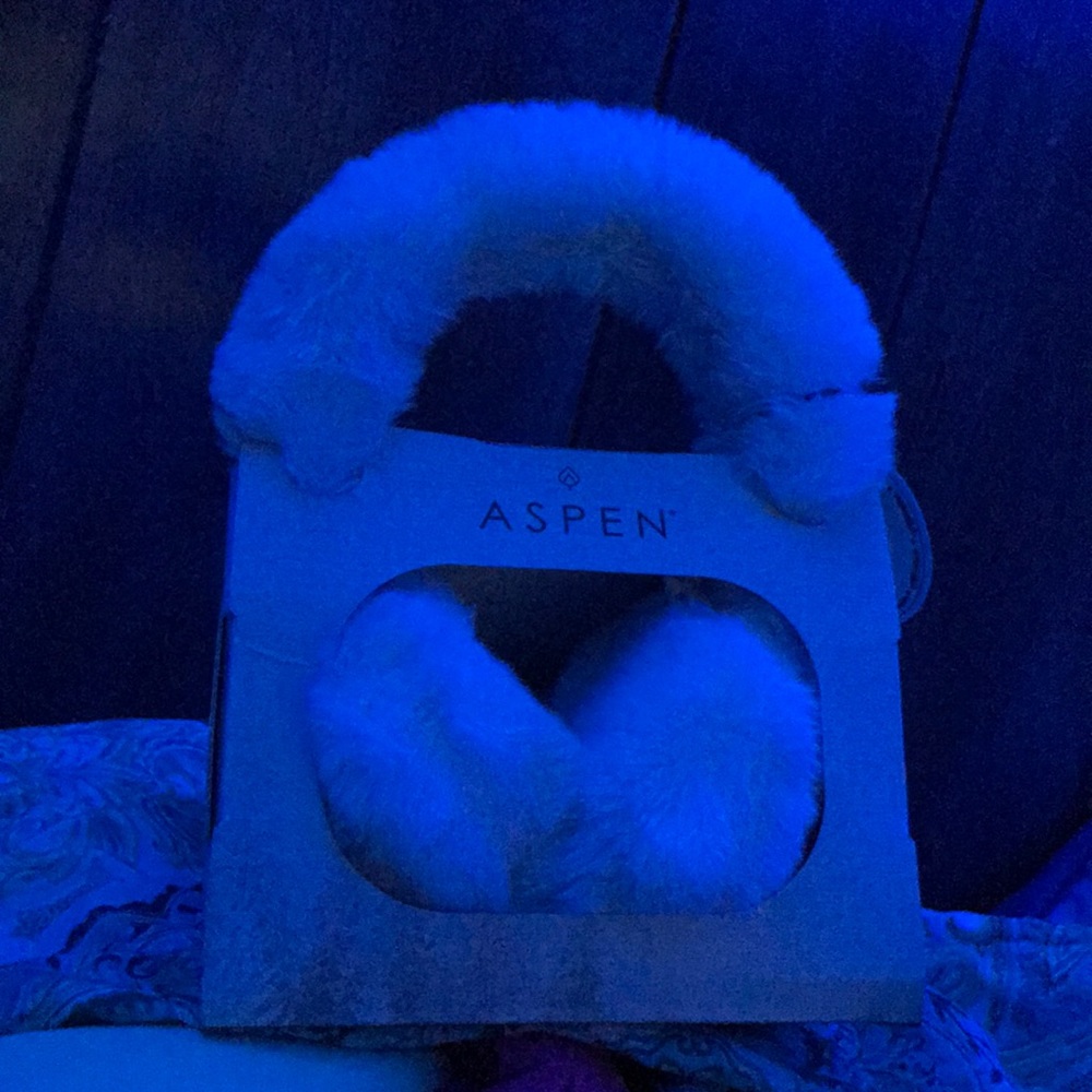 Aspen ear muffs